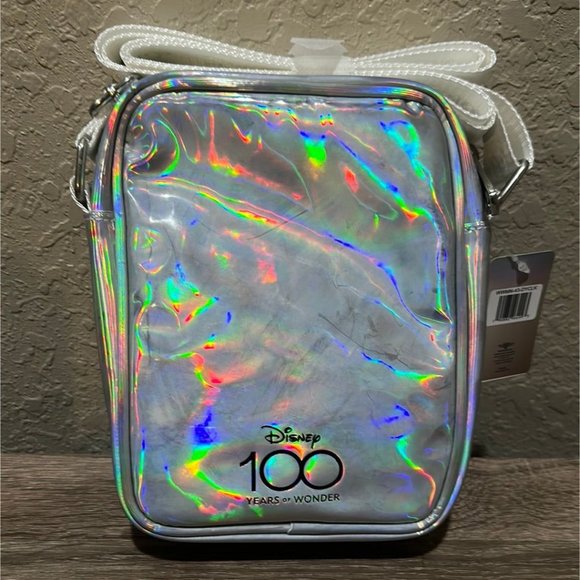 Disney 100 D100 Winnie the Pooh Iridescent Holographic Bag - Picture 6 of 7
